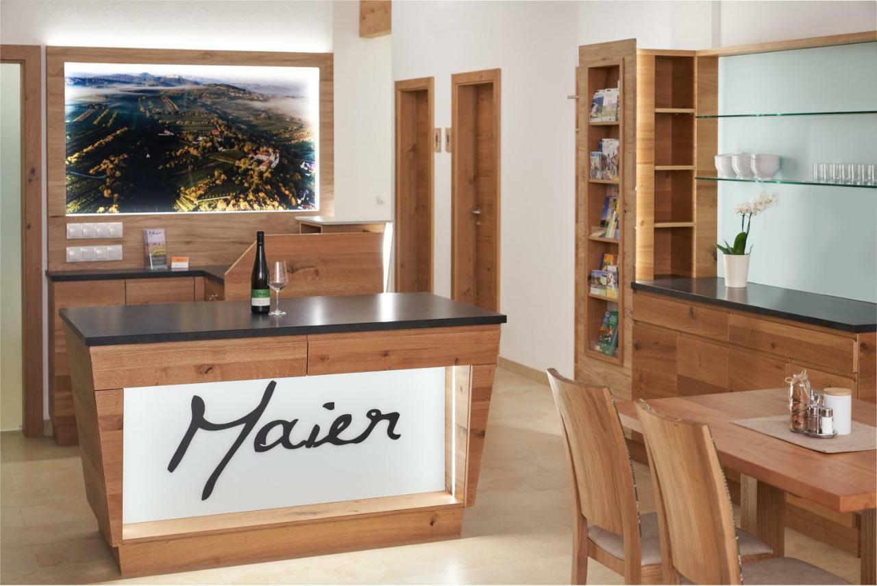 Weinhof - Gaestehaus Maier Angern Extérieur photo